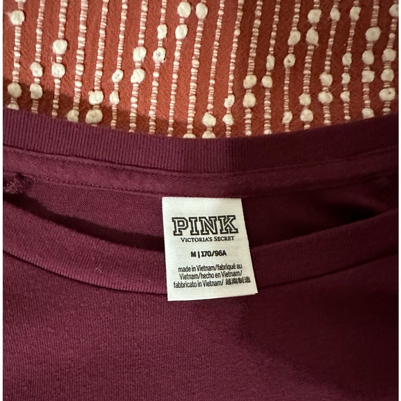 VS PINK 3/4 sleeve - Picture 2 of 4